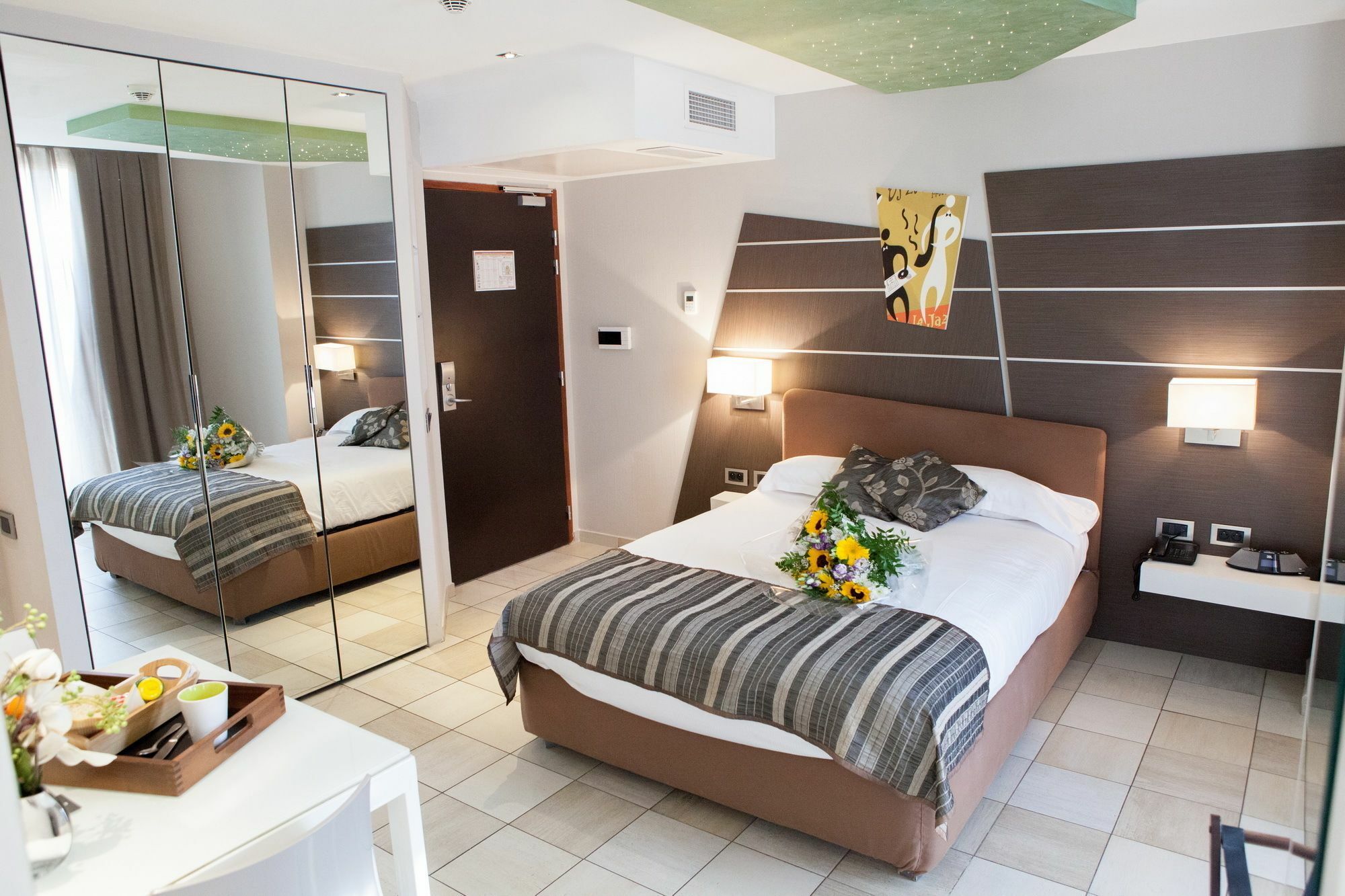 Hotel Villa D'Elsa 주앙레핑 외부 사진