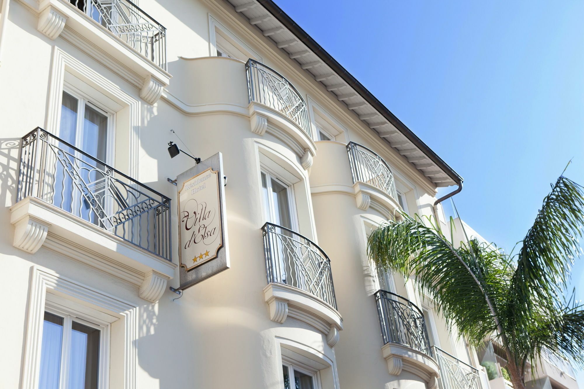 Hotel Villa D'Elsa 주앙레핑 외부 사진